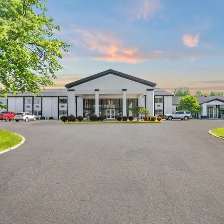 Days Inn By Wyndham Erie-2